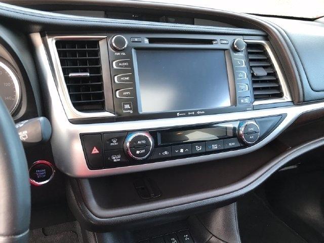 Toyota Highlander Limited AWD V6 2016