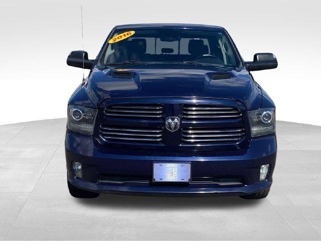 RAM 1500 Sport Crew Cab LWB 4WD 2015