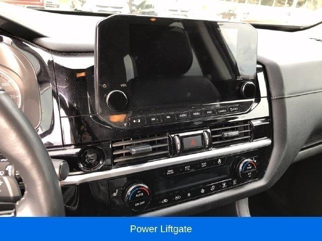 Nissan Pathfinder SL 4WD 2025