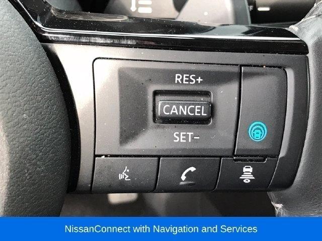 Nissan Pathfinder SL 4WD 2025