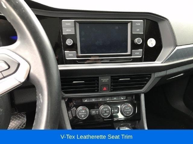 Volkswagen Jetta SE 2024