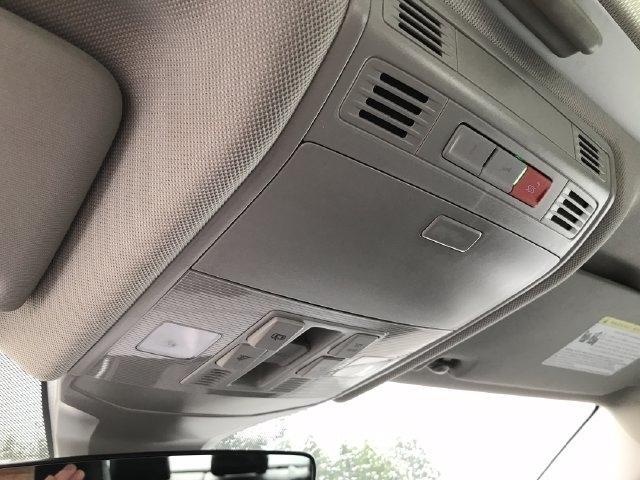 Volkswagen Jetta SE 2024