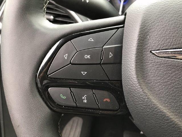 Chrysler Pacifica Limited 2025