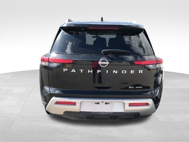 Nissan Pathfinder SL 4WD 2025