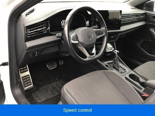 Volkswagen Jetta Sport 2025