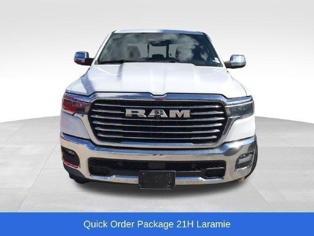 RAM 1500 Laramie Crew Cab SWB 4WD 2026
