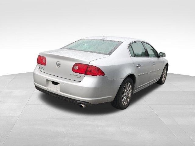 Buick Lucerne CXL 2011