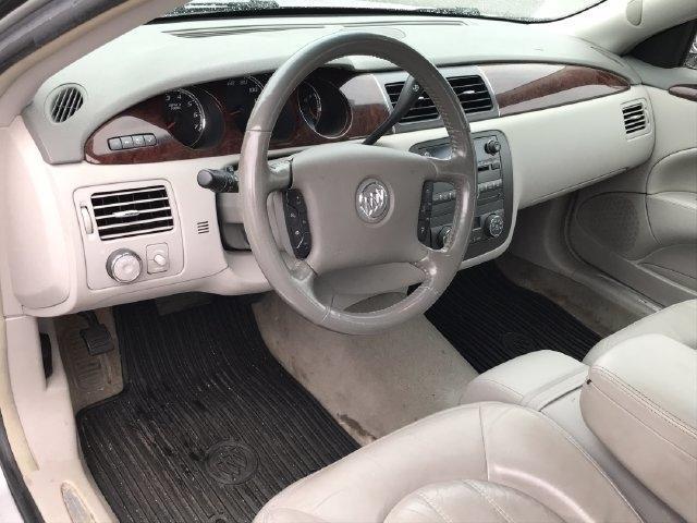 Buick Lucerne CXL 2011