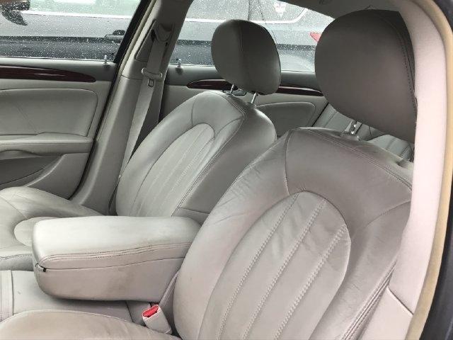 Buick Lucerne CXL 2011