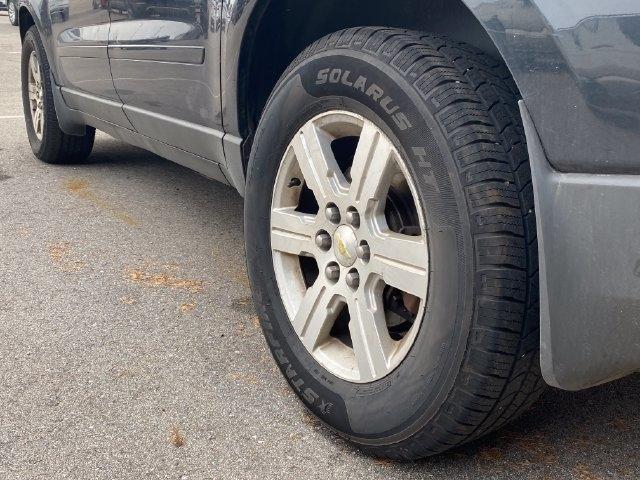 Chevrolet Traverse 2LT FWD 2012