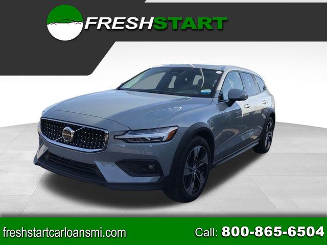 2025 Volvo V60 Cross Country B5 Plus