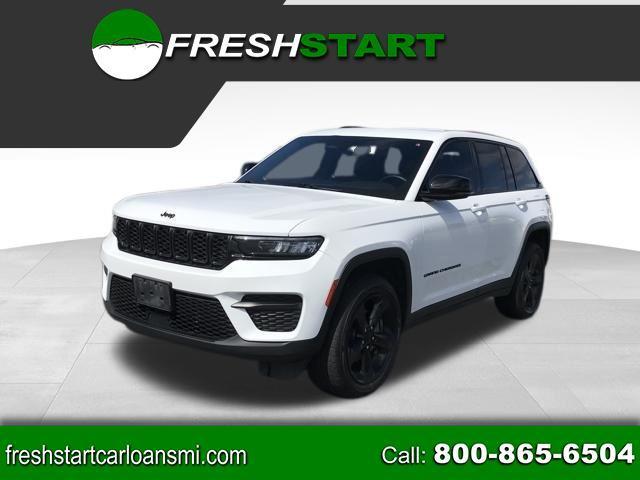 2023 Jeep Grand Cherokee Laredo 4WD