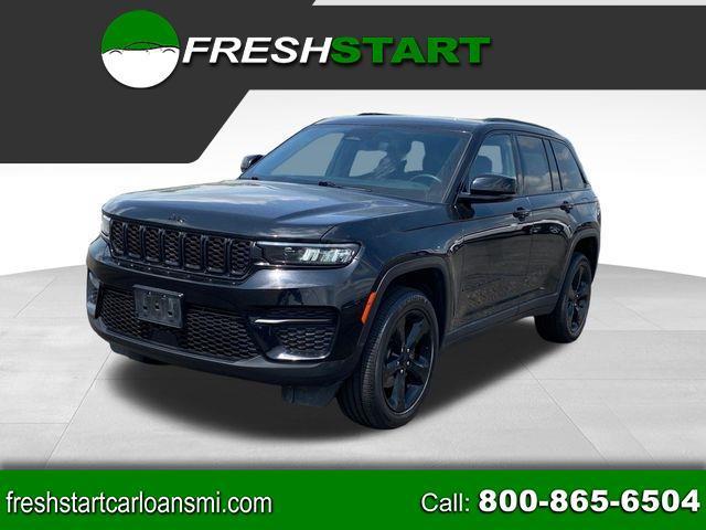 2023 Jeep Grand Cherokee Laredo 4WD