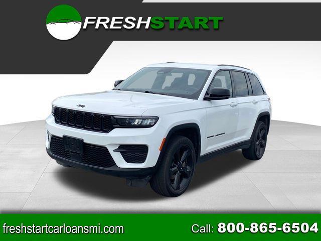 2023 Jeep Grand Cherokee Laredo 4WD