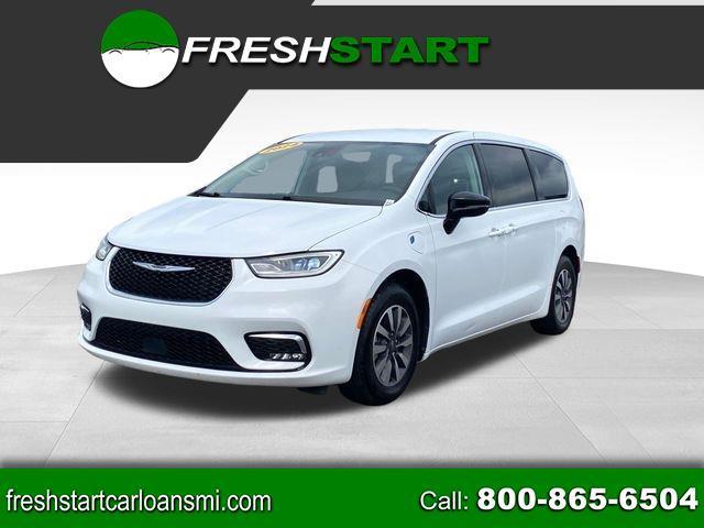 2024 Chrysler Pacifica Hybrid Select