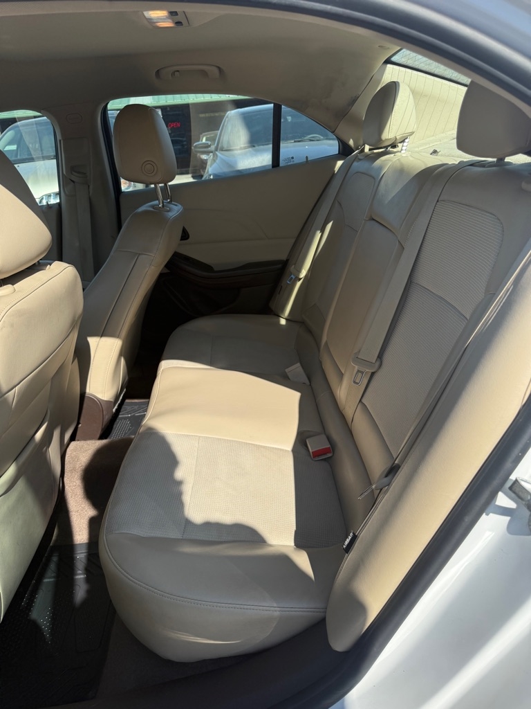 Chevrolet Malibu  2014