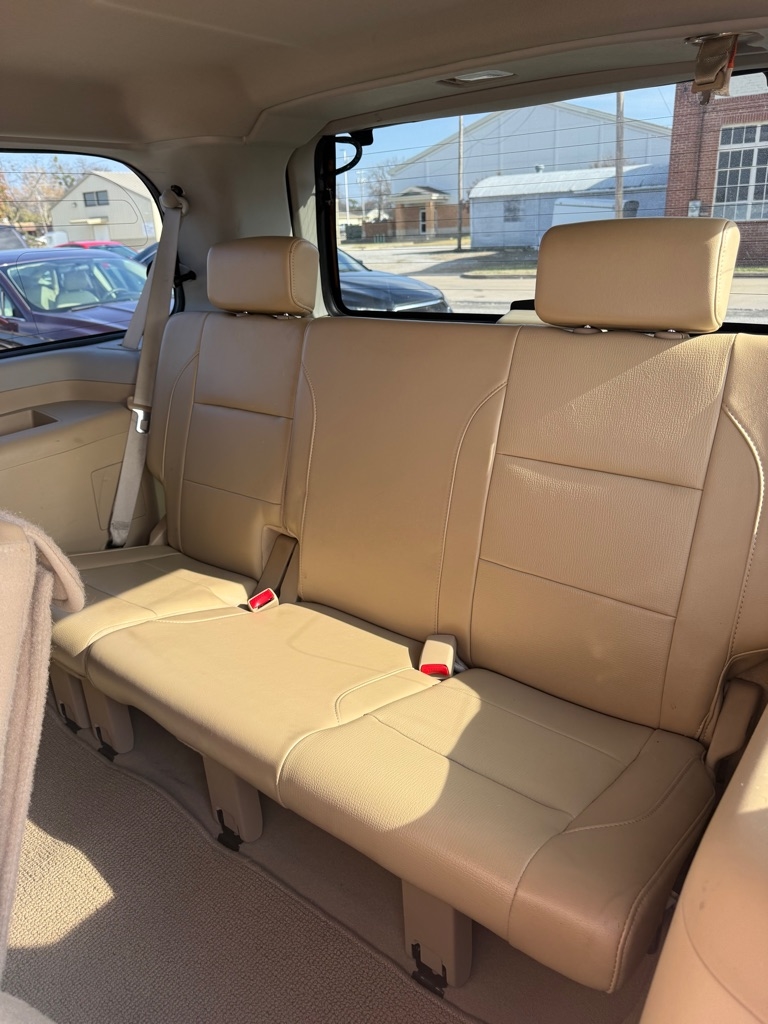 2015 Nissan Armada Platinum's photo