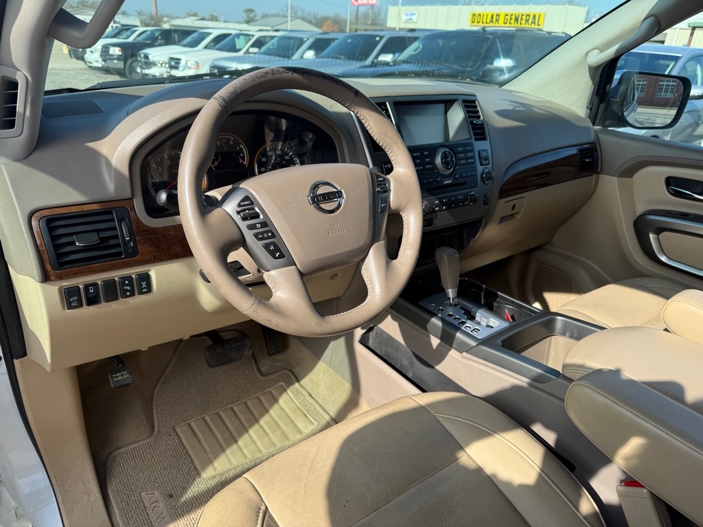 Nissan Armada  2015