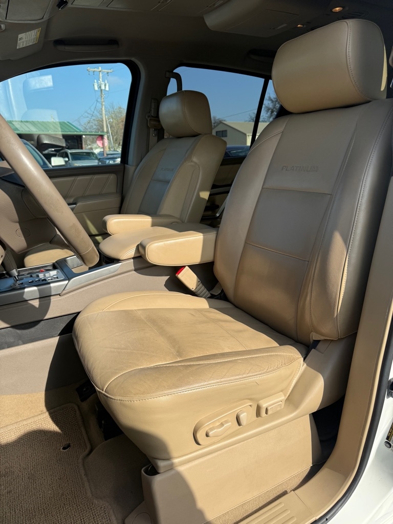 Nissan Armada  2015