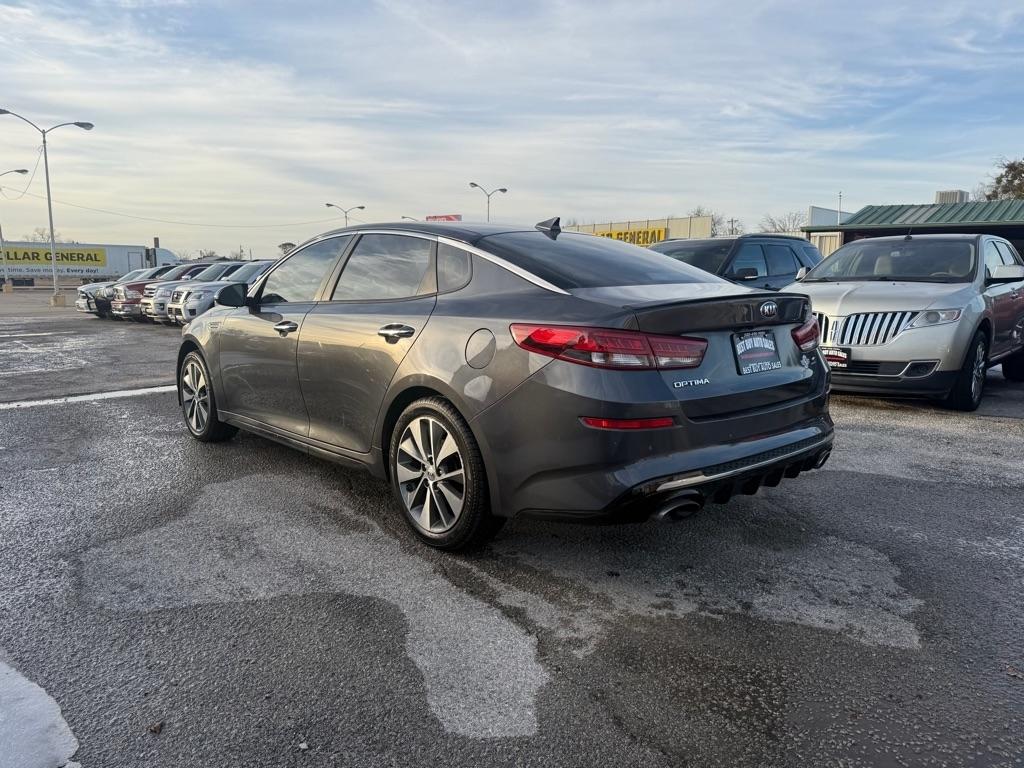 Kia Optima  2019