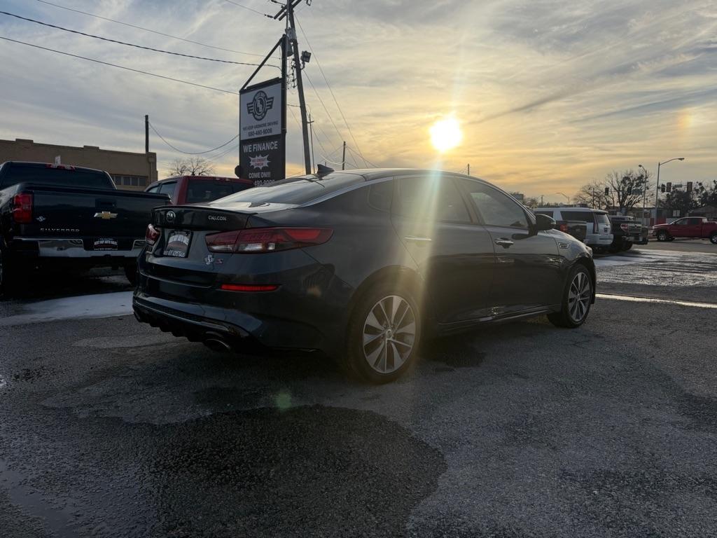 Kia Optima  2019