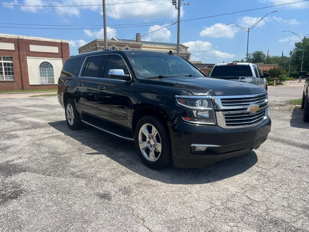Chevrolet Suburban  2017