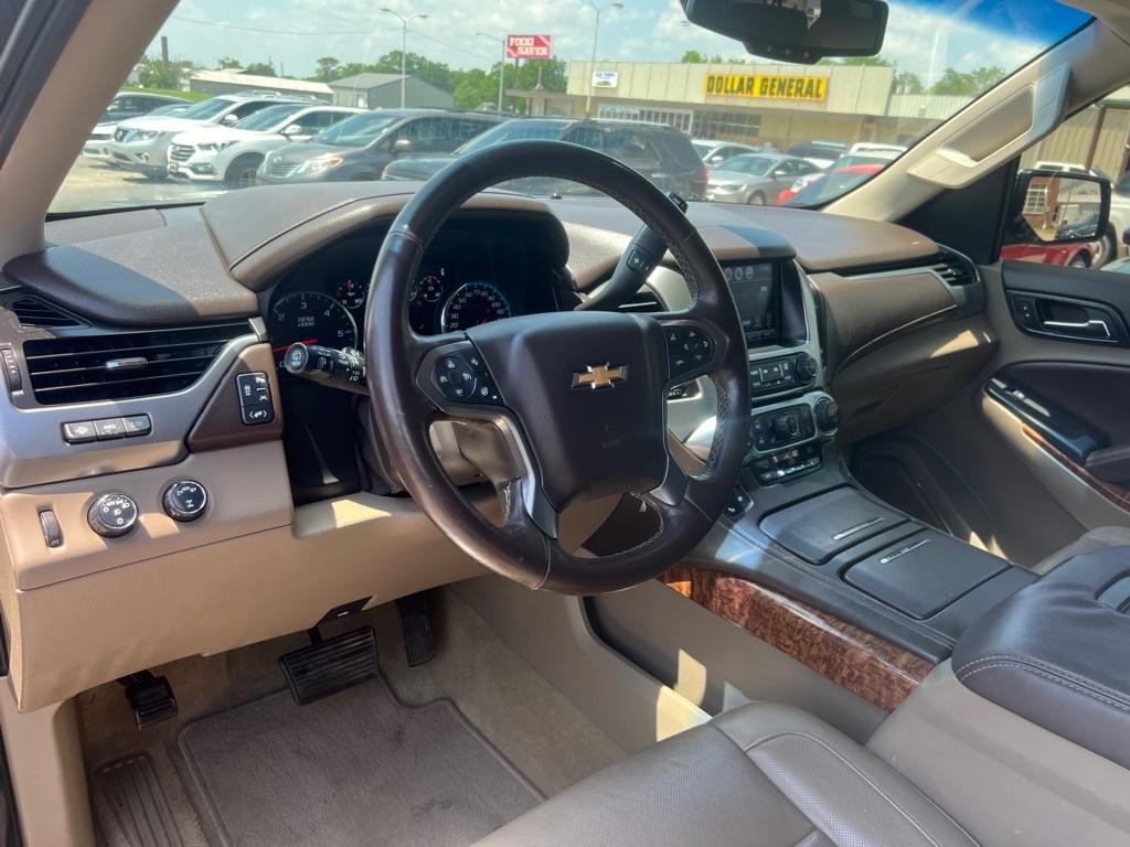 Chevrolet Suburban  2017