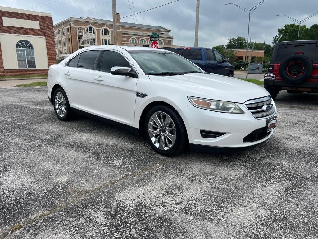 Ford Taurus  2012