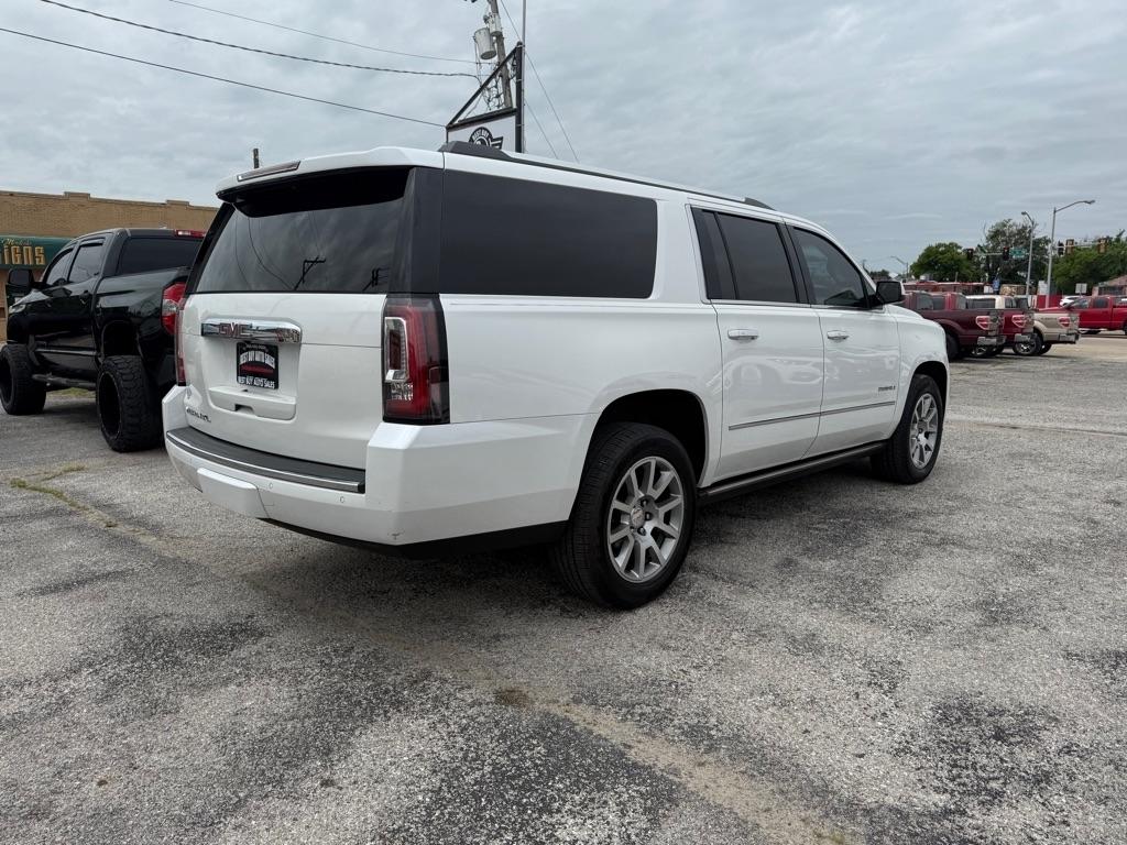 GMC Yukon XL  2017