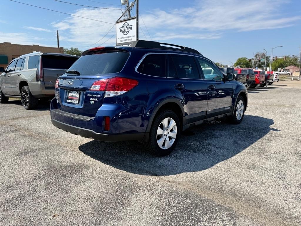 Subaru Outback  2011