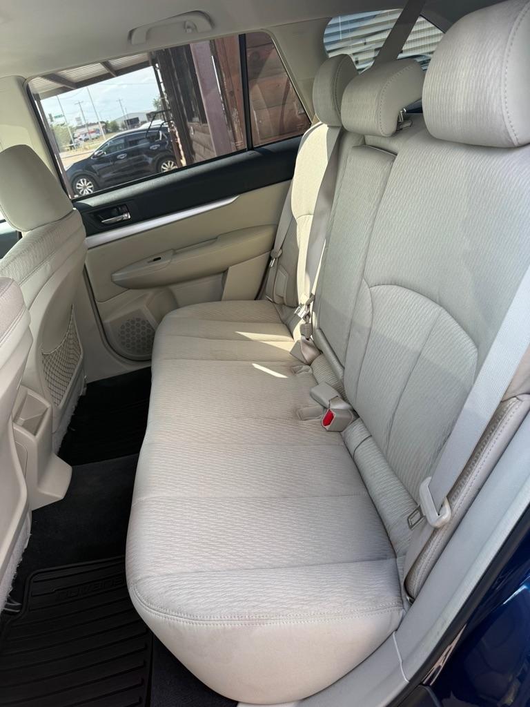 Subaru Outback  2011