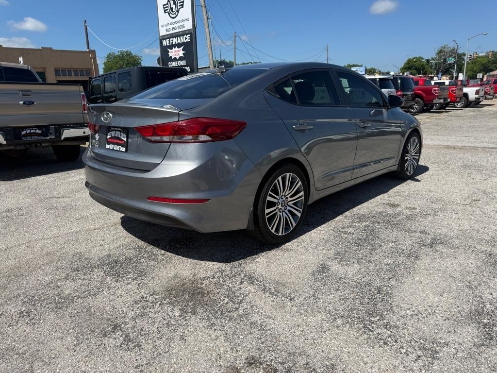 Hyundai Elantra  2017