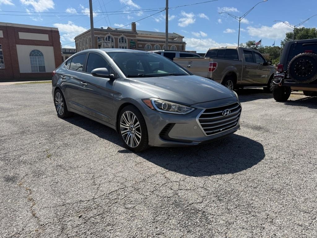 Hyundai Elantra  2017