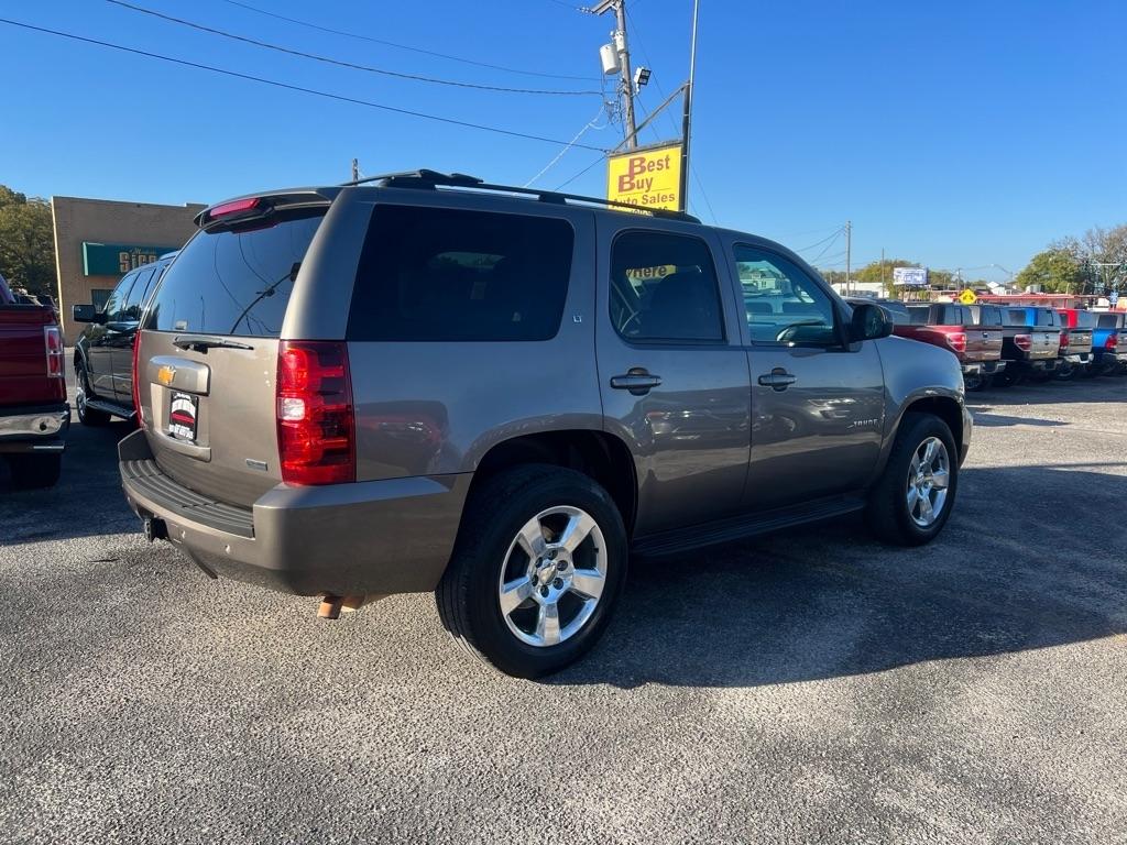 Chevrolet Tahoe  2012