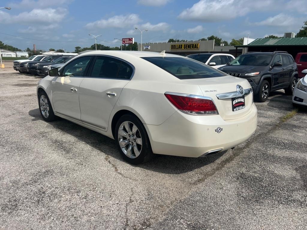Buick LaCrosse  2010