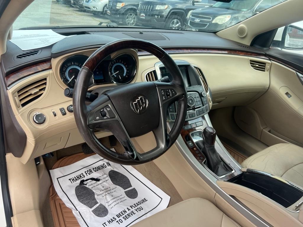 Buick LaCrosse  2010