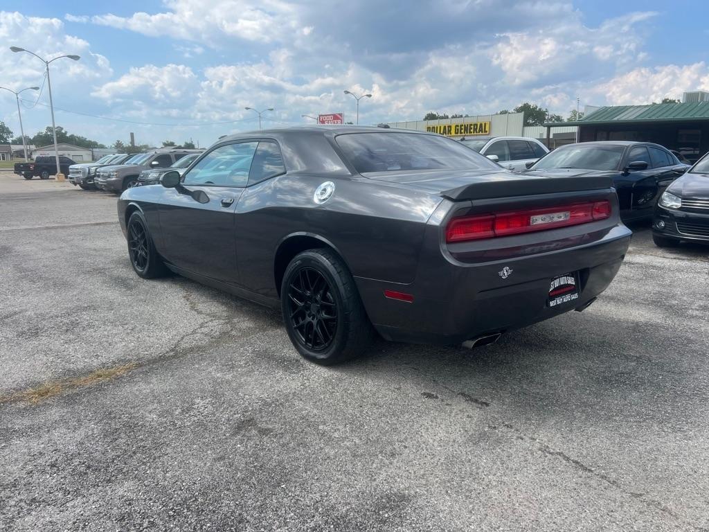 Dodge Challenger  2013