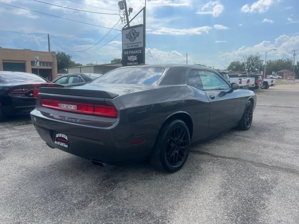 Dodge Challenger  2013