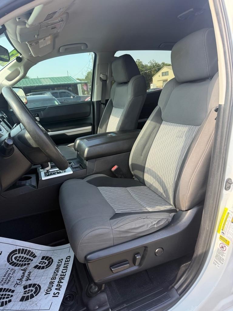 Toyota Tundra  2017