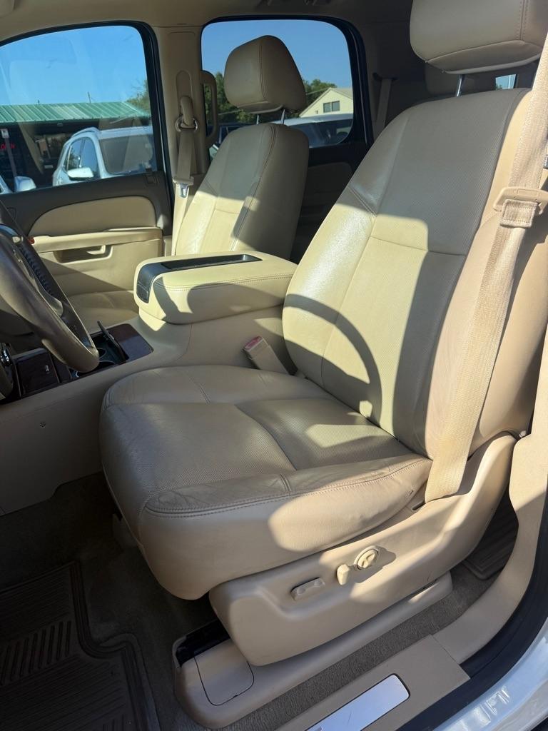 Chevrolet Tahoe  2013