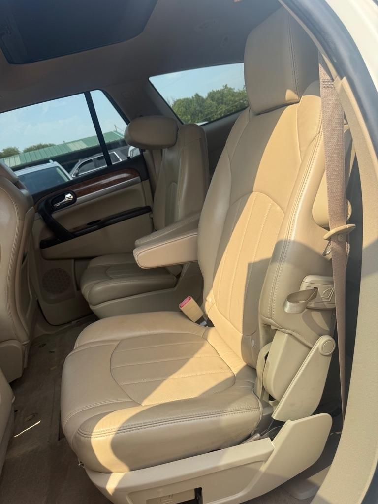 Buick Enclave  2011