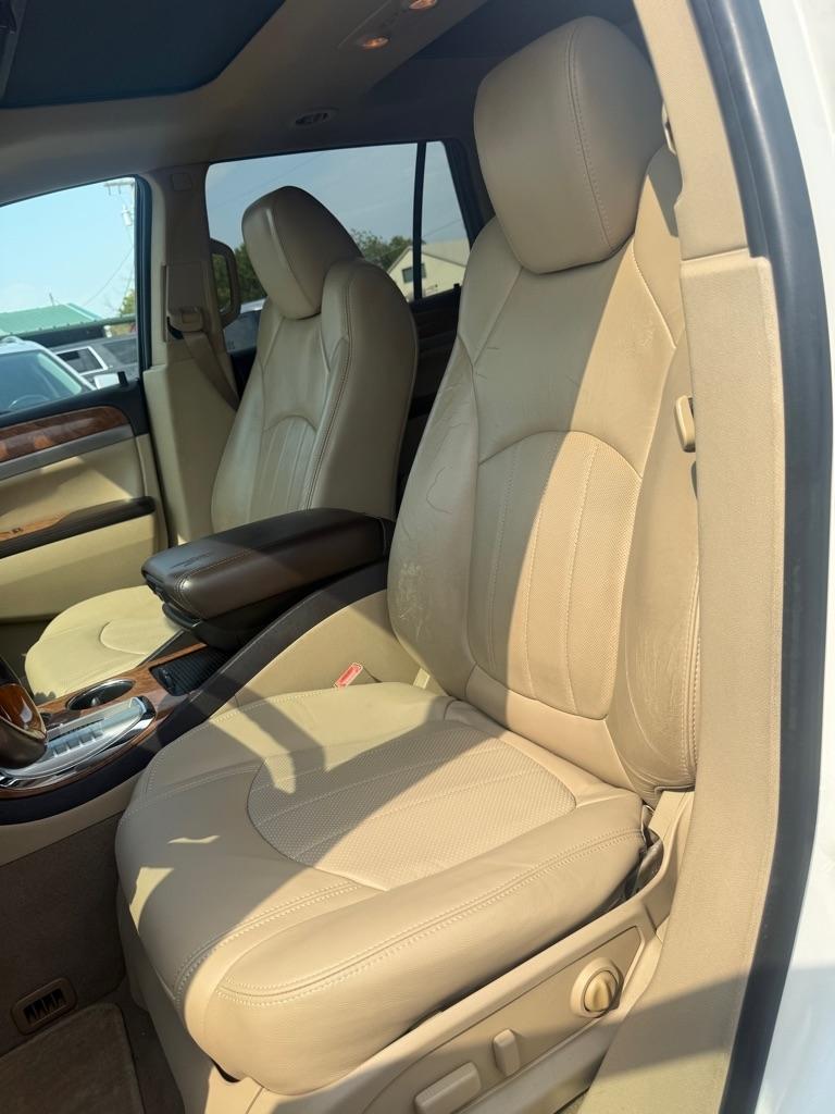 Buick Enclave  2011