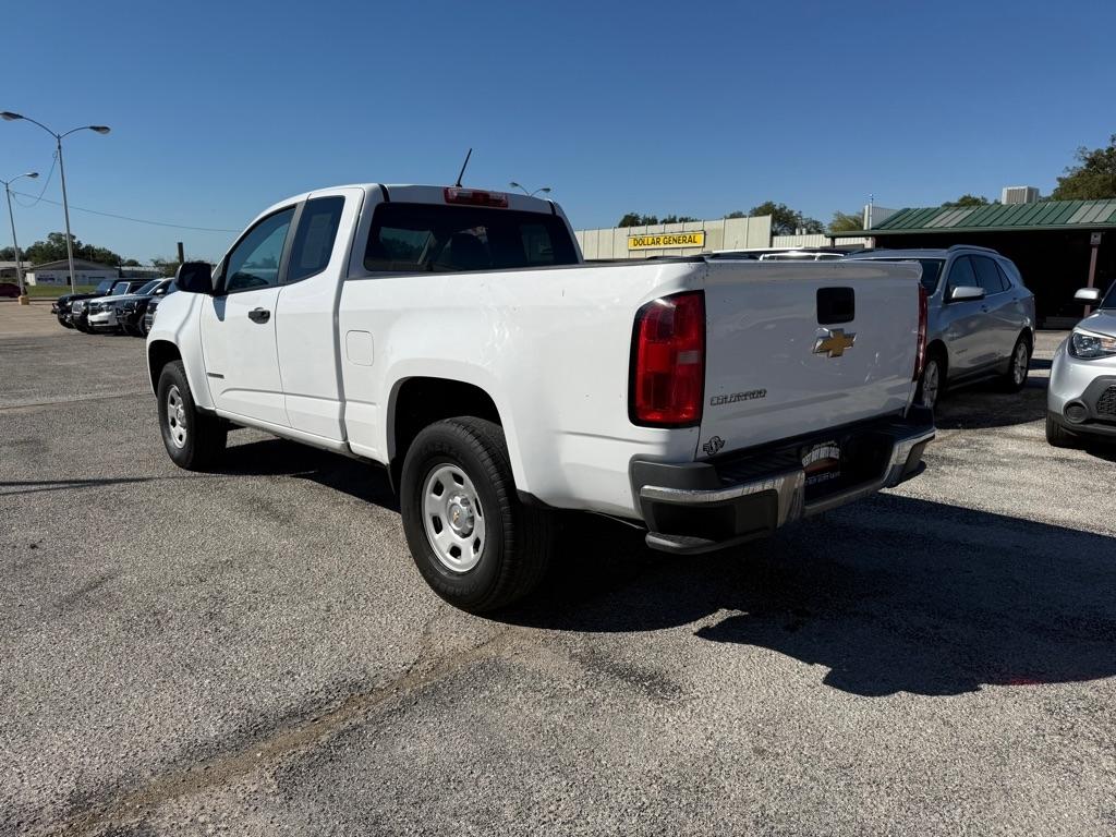 Chevrolet Colorado photo 2