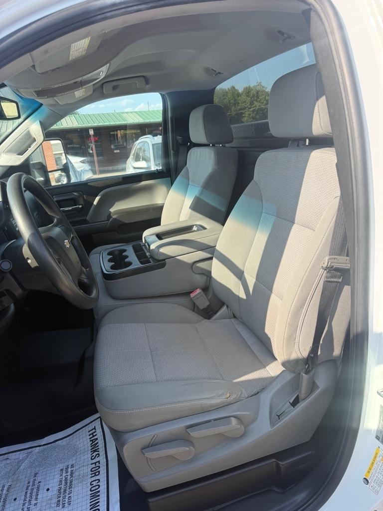 Chevrolet Silverado photo 5
