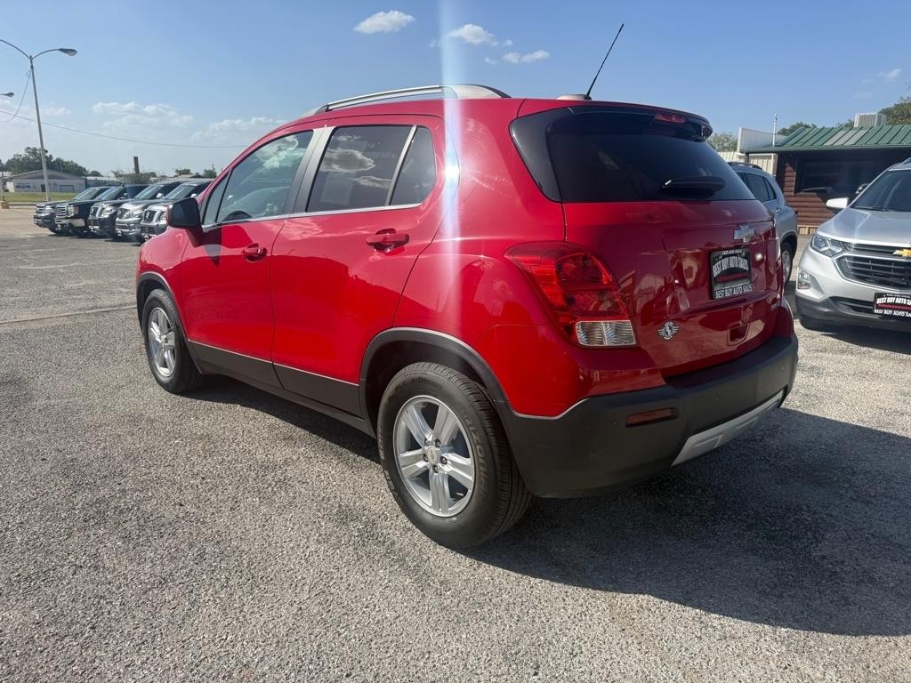 Chevrolet Trax photo 2