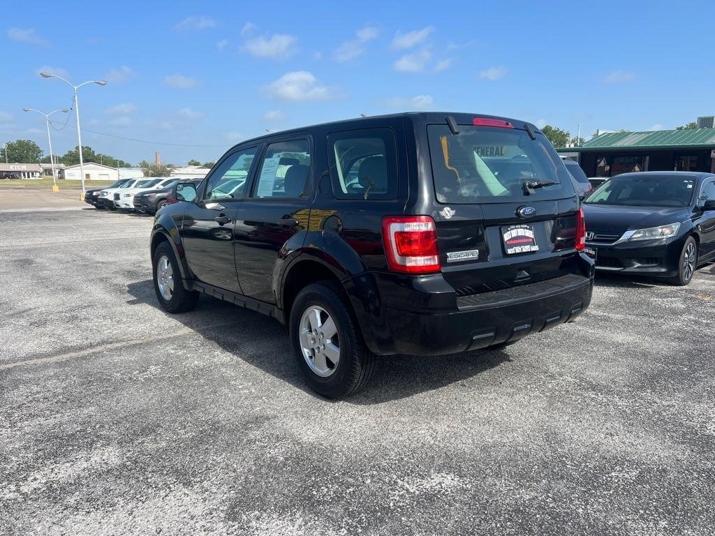 Ford Escape  2010