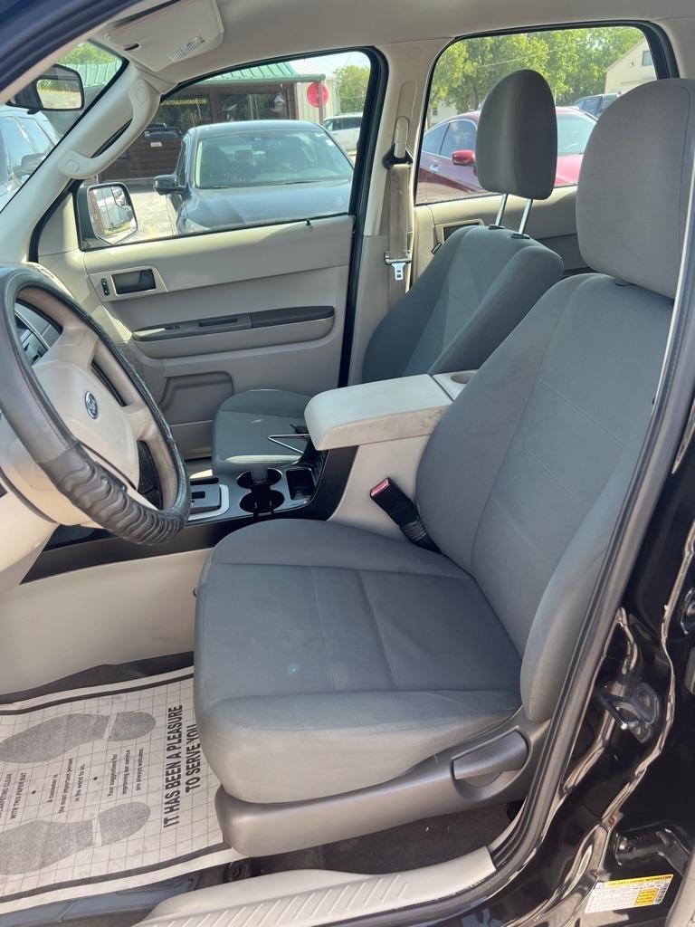 Ford Escape  2010