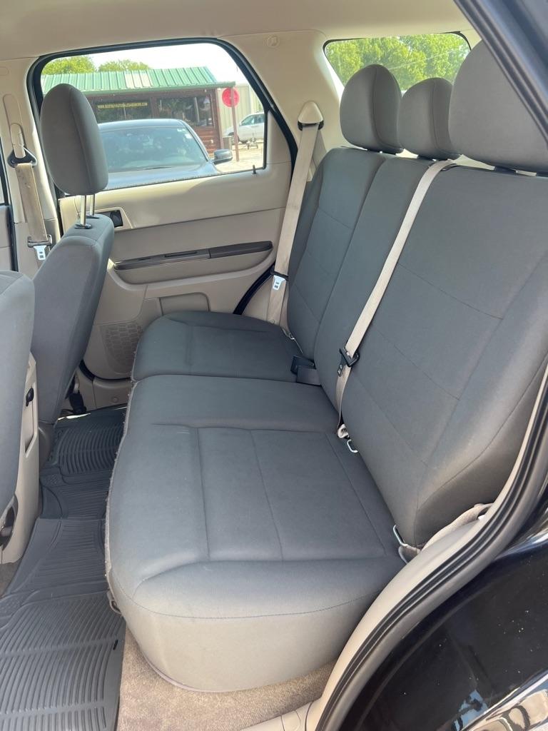 Ford Escape  2010