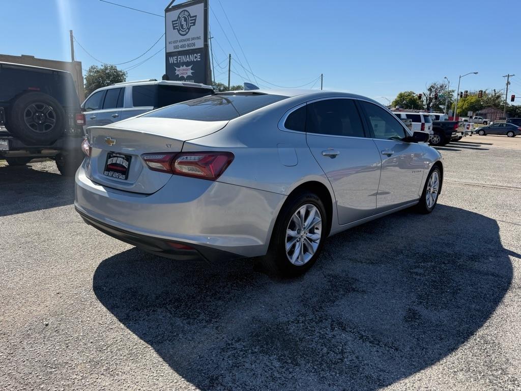 Chevrolet Malibu  2022