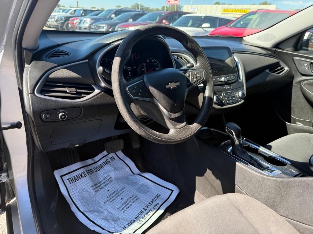 Chevrolet Malibu  2022
